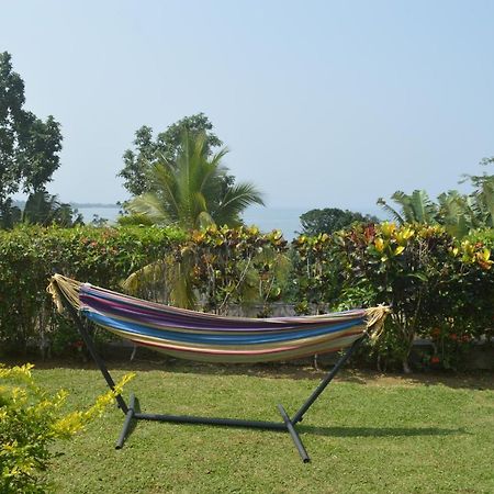 Villa Les 3 Oisillons Kribi Exterior photo