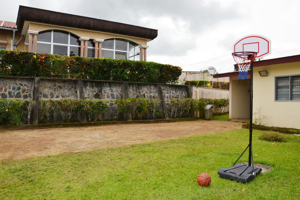 Villa Les 3 Oisillons Kribi Exterior photo