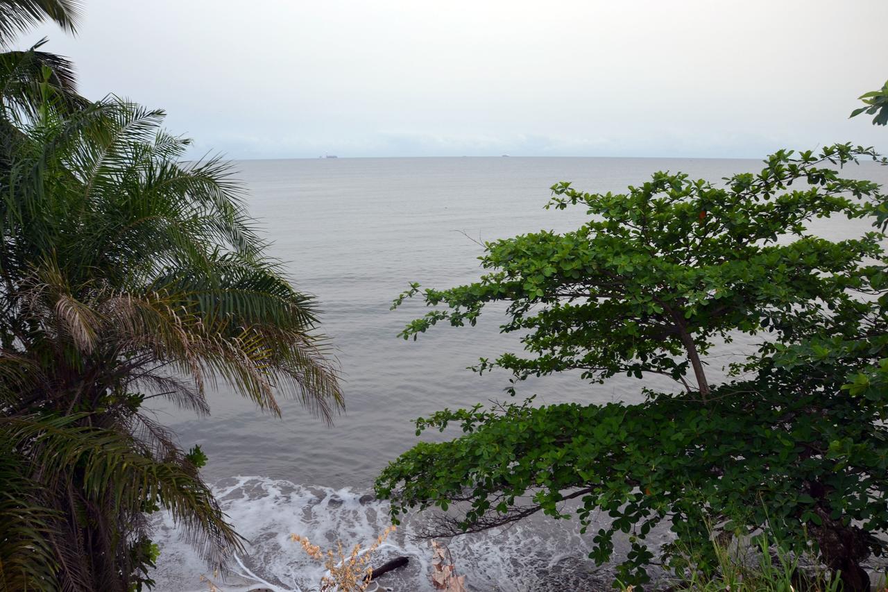 Villa Les 3 Oisillons Kribi Exterior photo